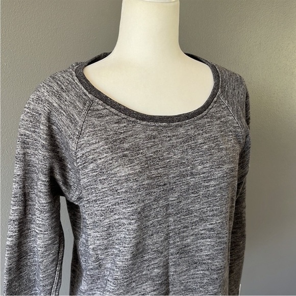 Everlane The Crew Sweatshirt Marled Gray - Picture 3 of 11